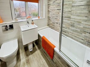 Bathroom - click for photo gallery